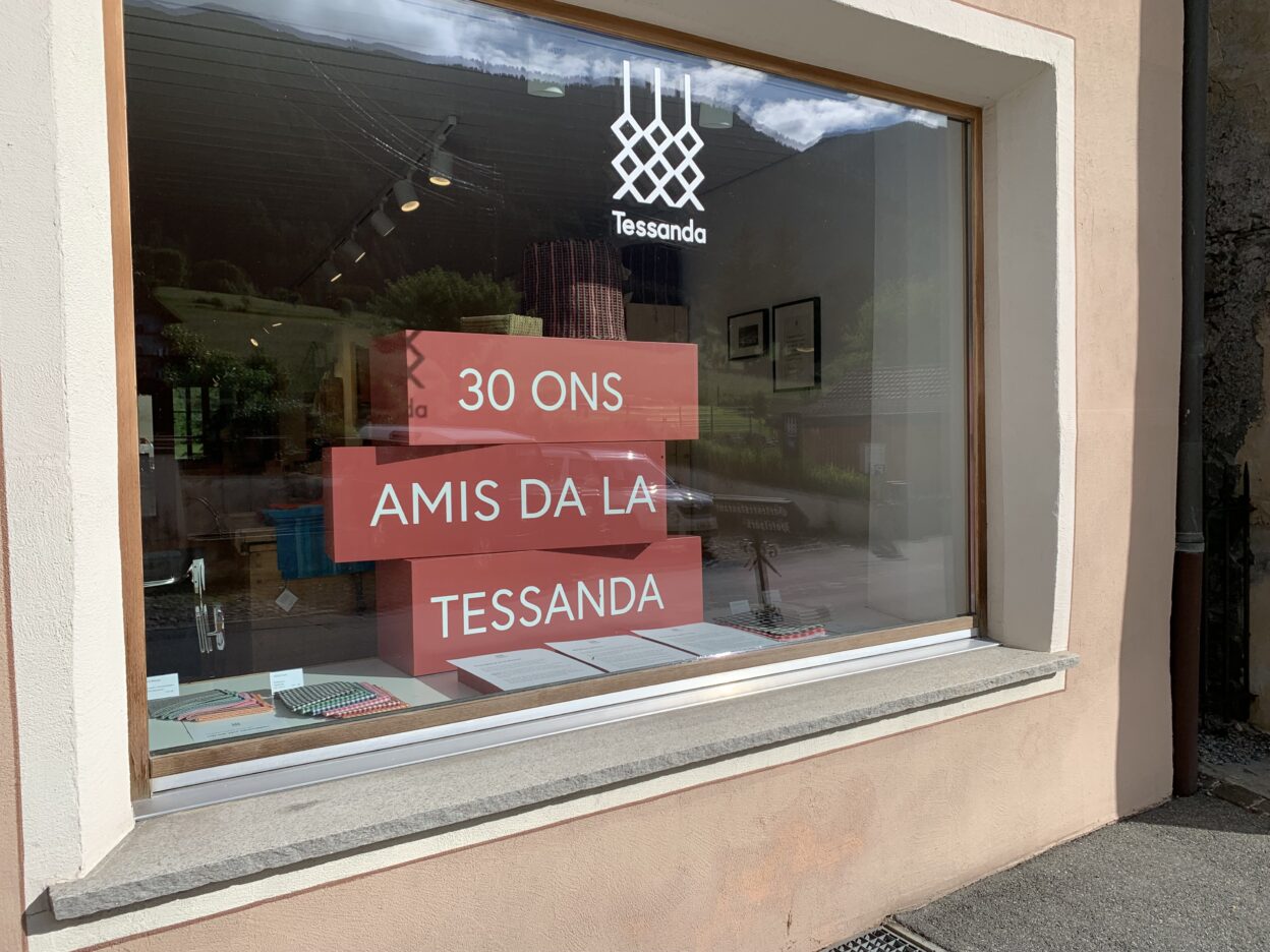 30-ons-amis-tessanda-schaufenster-juni-2022
