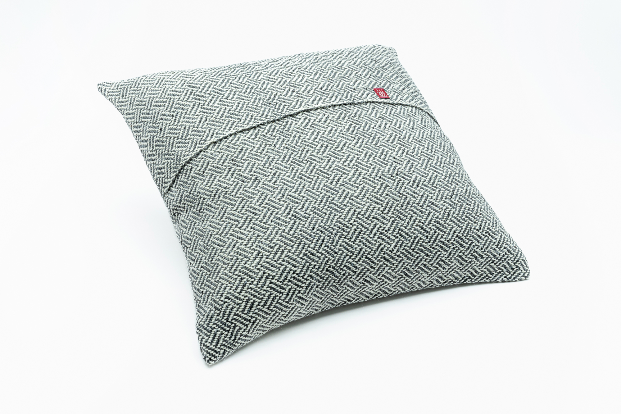 Piz-Lad-Kissen-Granit-Low-Res-04 Piz-Lad-Kissen-Granit-Low-Res-04