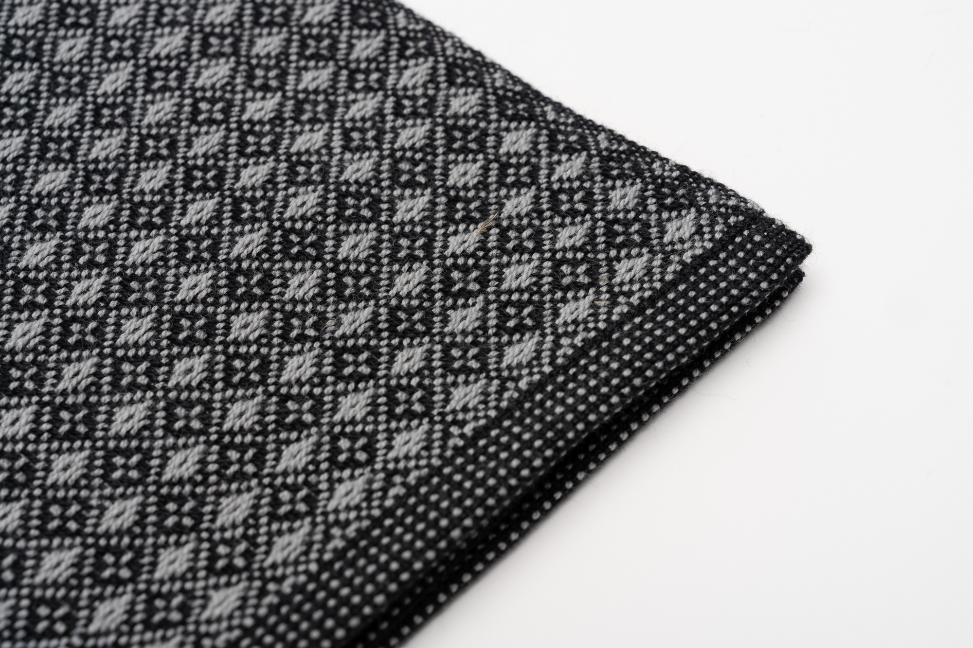 Tea-Fondada-Sdratsch-Grau-Low-Res-02