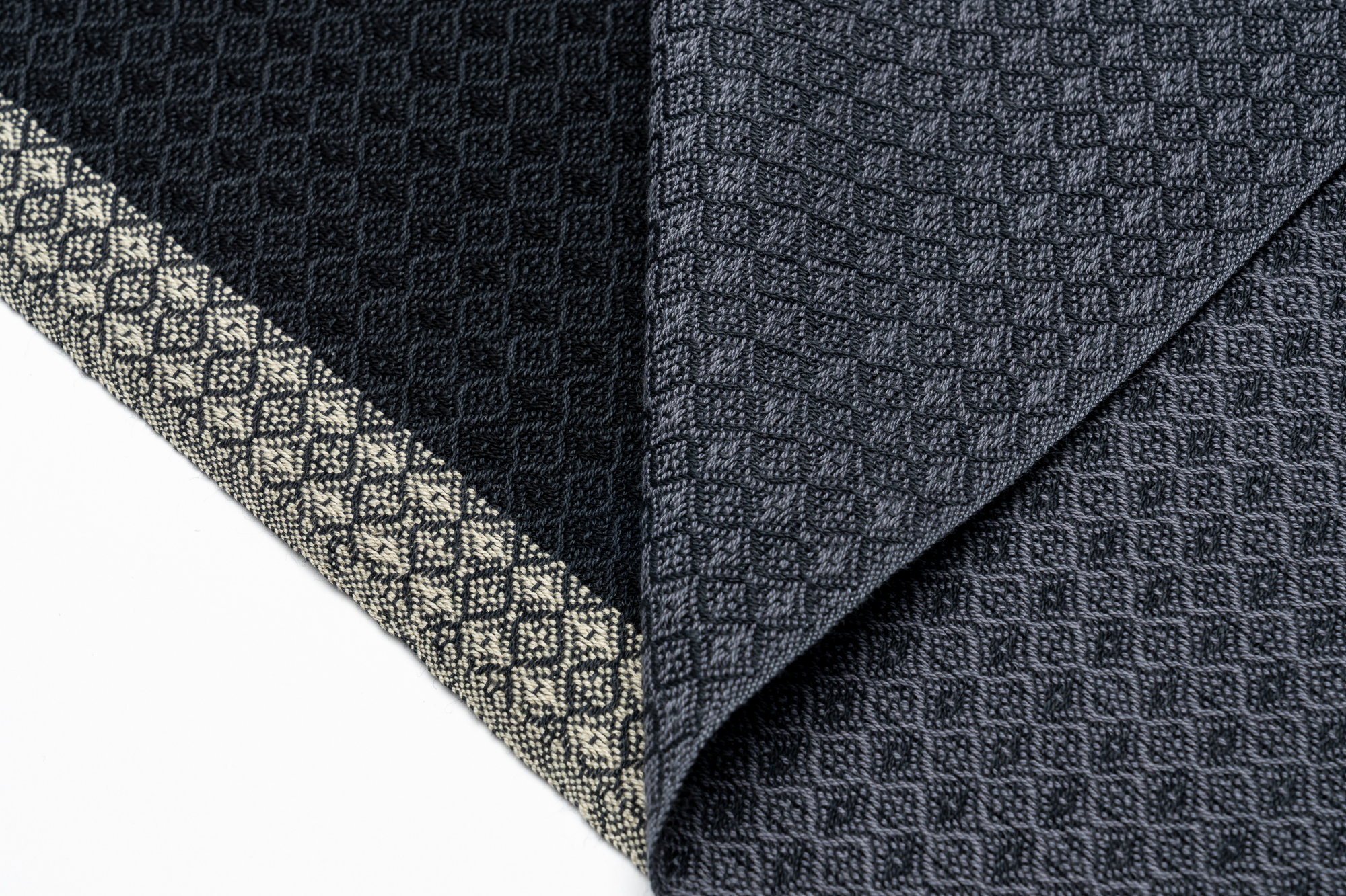 Pachific-Handtuch-Anthrazit-Low-Res-03