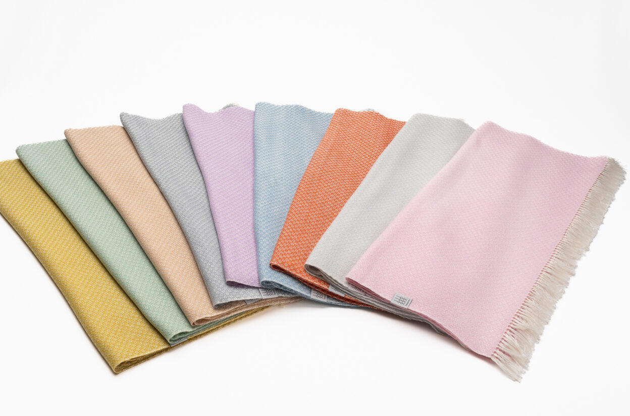 champiunessa-schal-farben-low-res-01