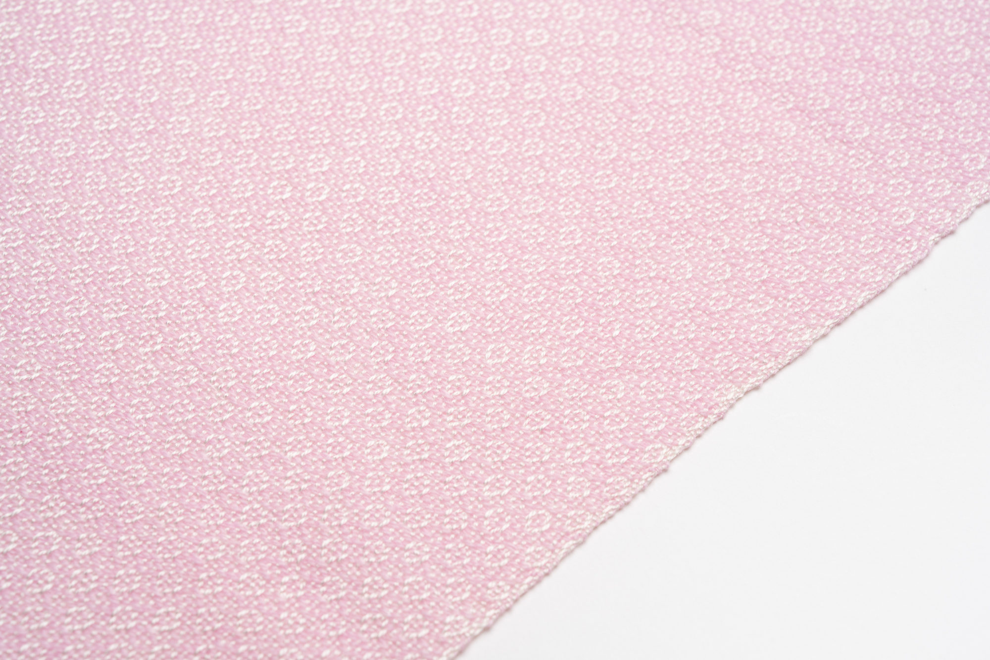 Champiunessa-Schal-Rosa-Low-Res-03 Champiunessa-Schal-Rosa-Low-Res-03