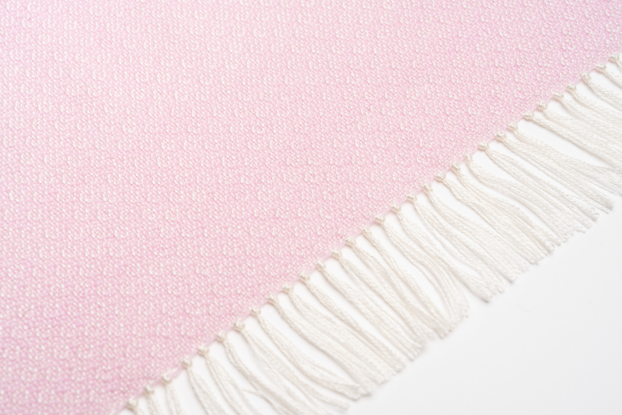 Champiunessa-Schal-Rosa-Low-Res-04 Champiunessa-Schal-Rosa-Low-Res-04