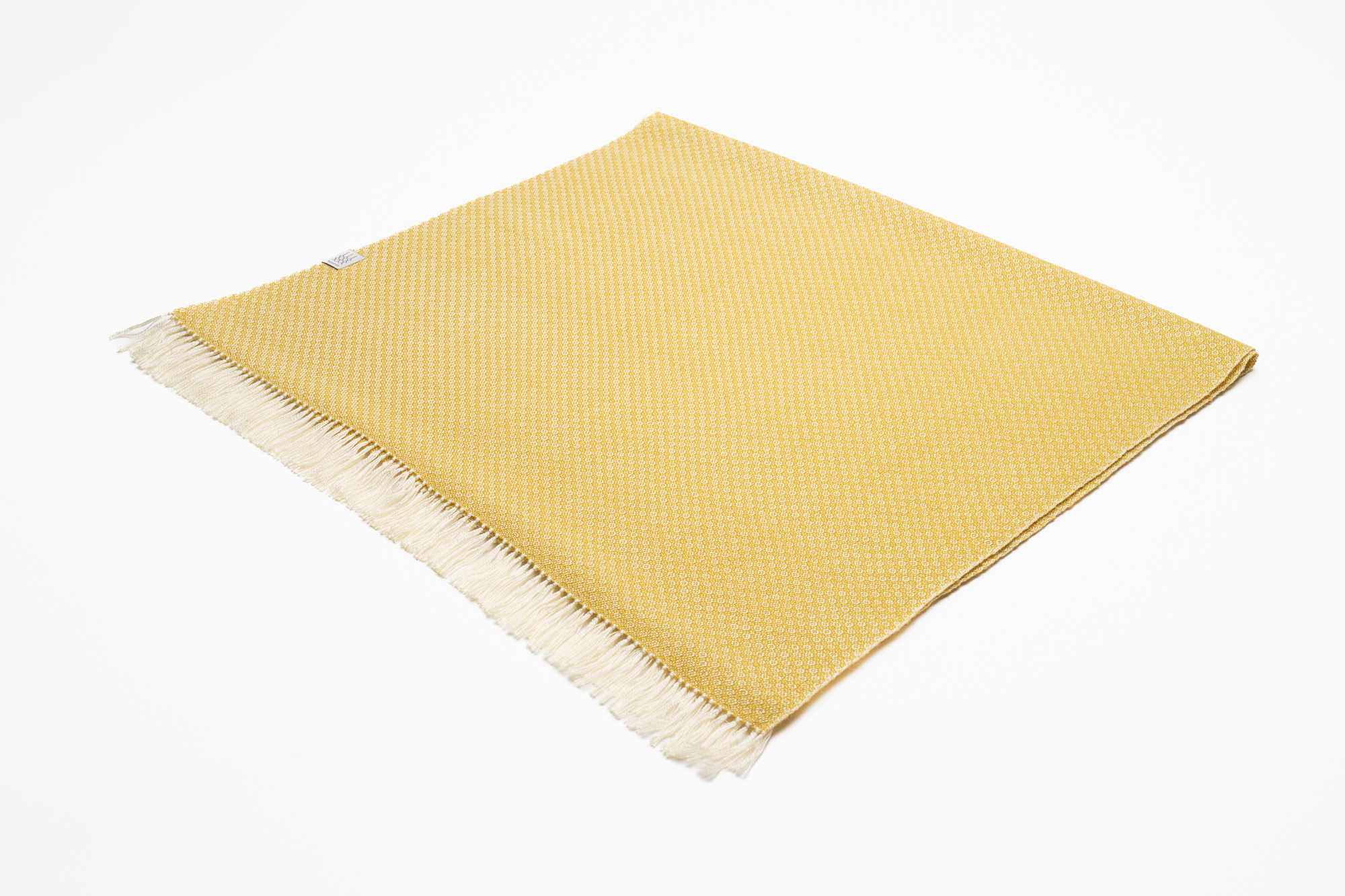 Champiunessa-Schal-Senf-Low-Res-02 Champiunessa-Schal-Senf-Low-Res-02