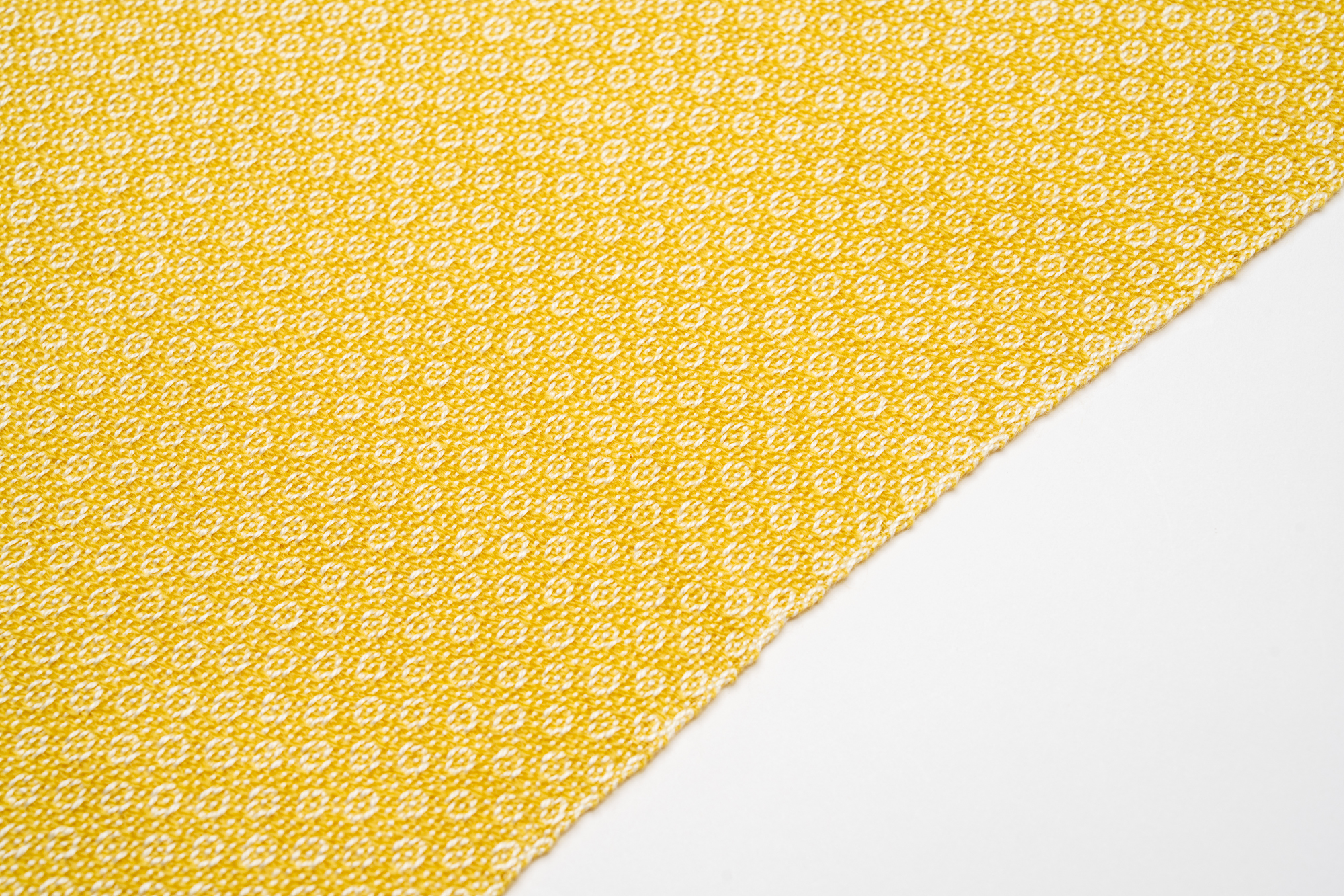 Champiunessa-Schal-Senf-Low-Res-04 Champiunessa-Schal-Senf-Low-Res-04