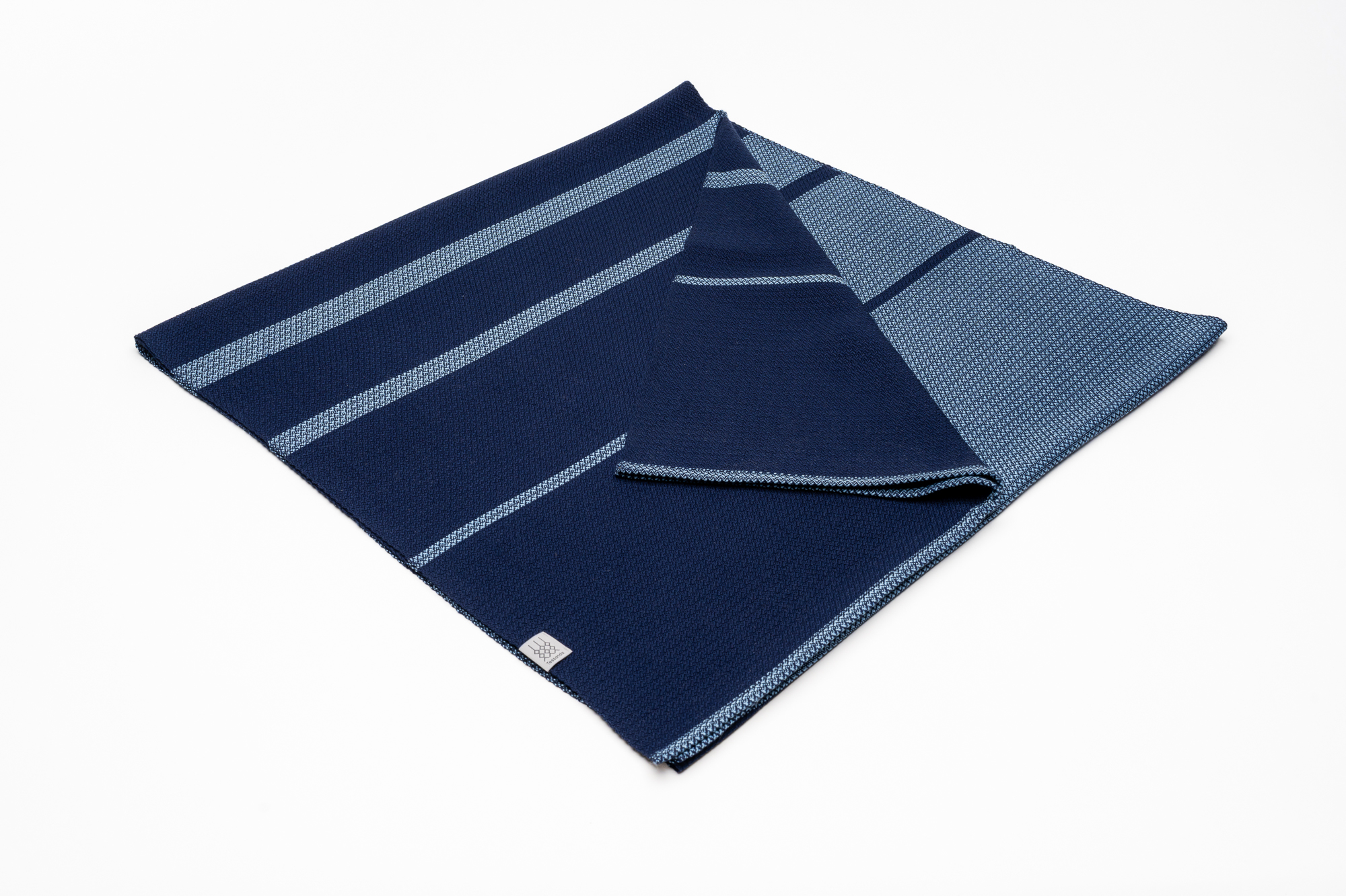 Luisa-Seidenschal-Hellblau-Low-Res-02