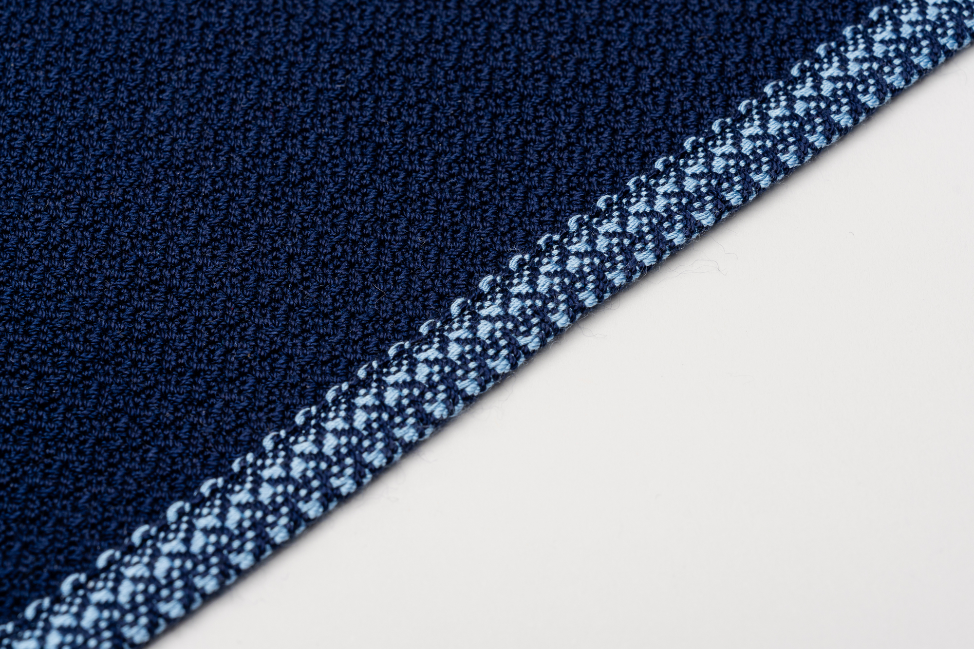 Luisa-Seidenschal-Hellblau-Low-Res-03