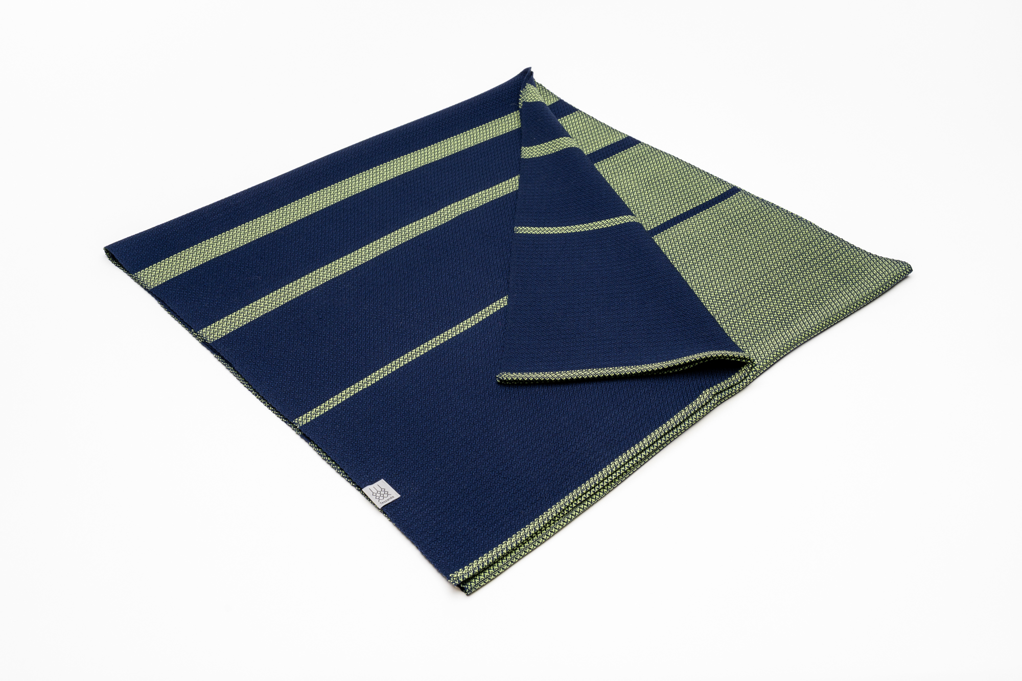 Luisa-Seidenschal-Hellgrün-Low-Res-02