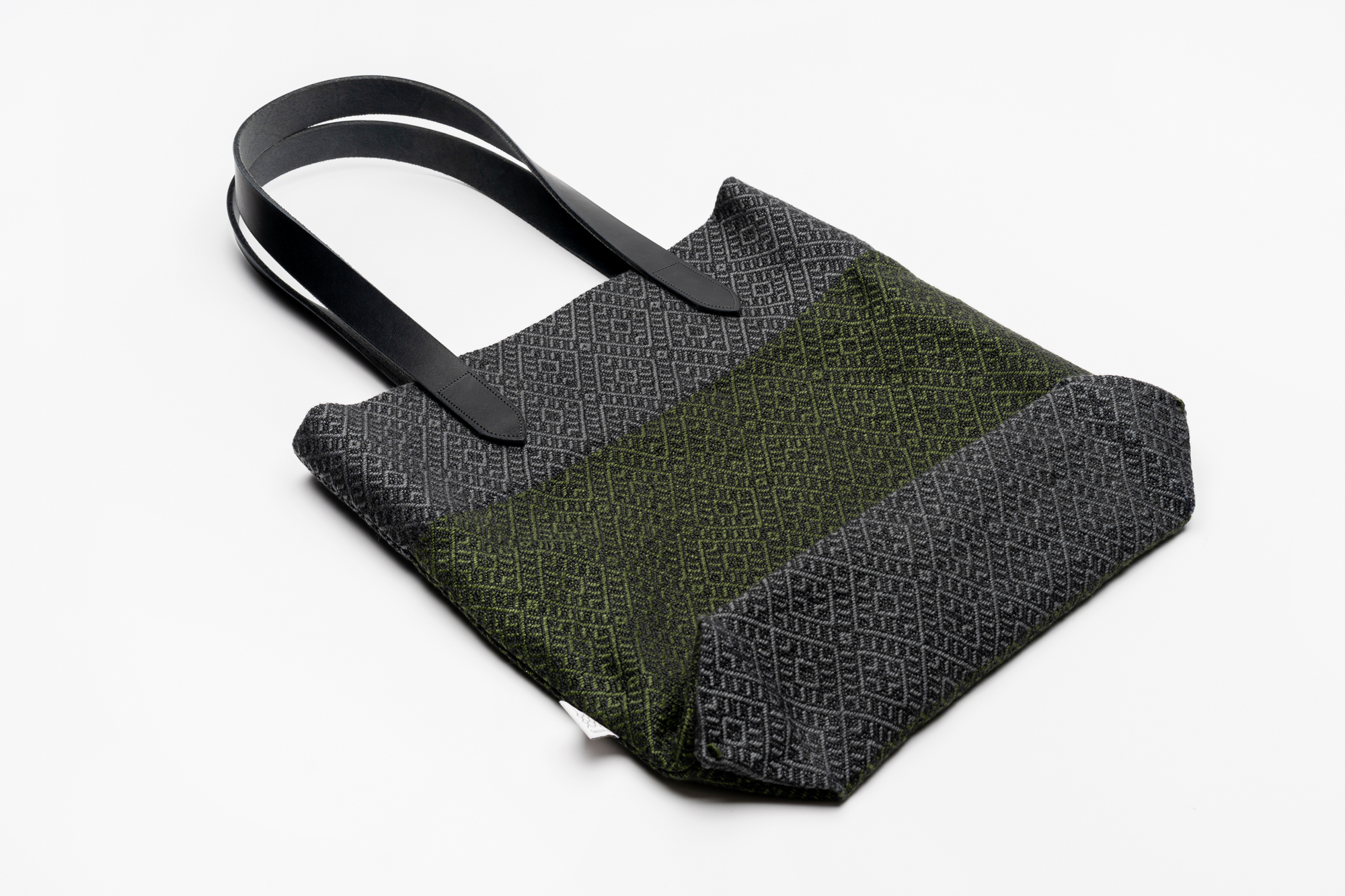 Marusa-Schwarz-Olive-Low-Res-04 Marusa-Schwarz-Olive-Low-Res-04