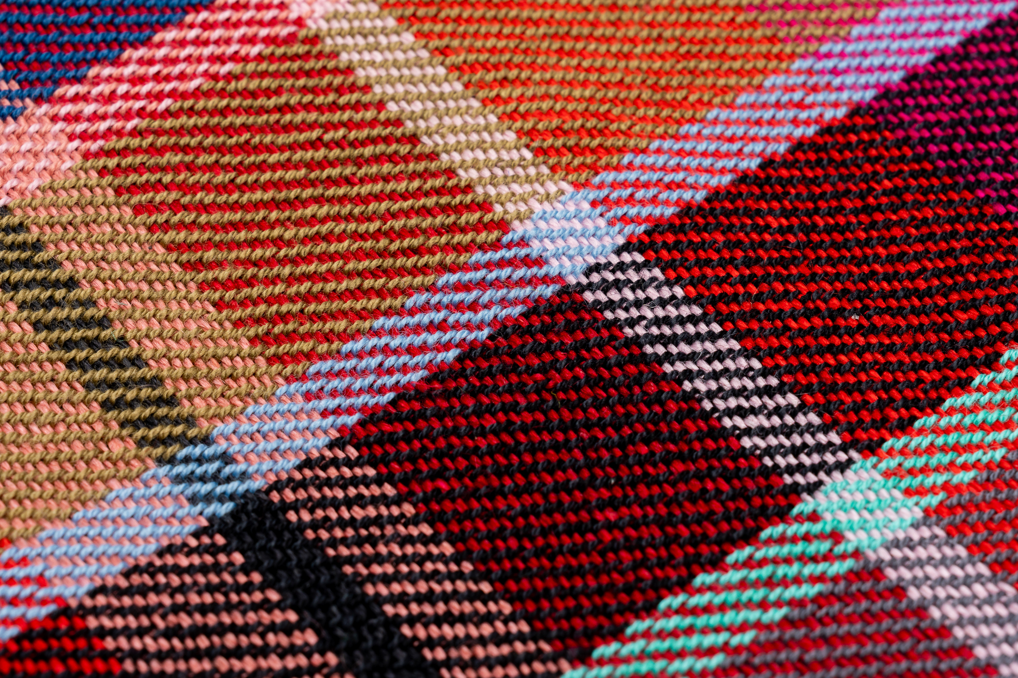 Bun-a-mia-Etui-Rot-Low-Res-04