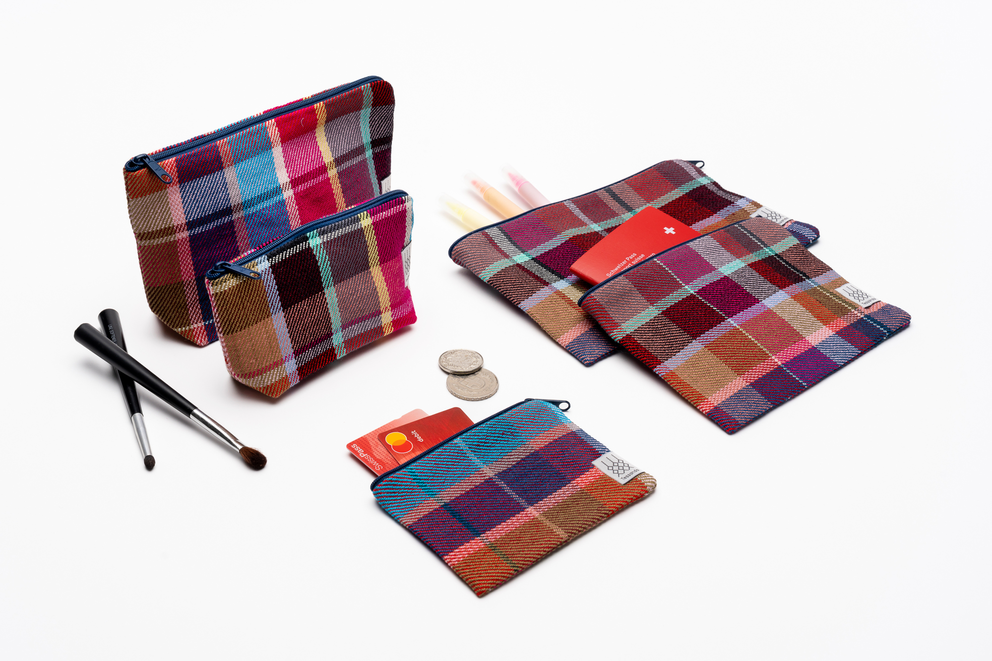 Tessanda-Täschlein-Gruppe-Rot-Low-Res