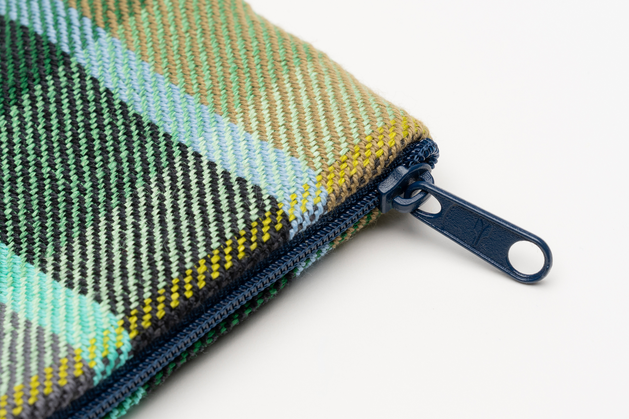 Brida-Etui-Karo-Grün-Low-Res-04