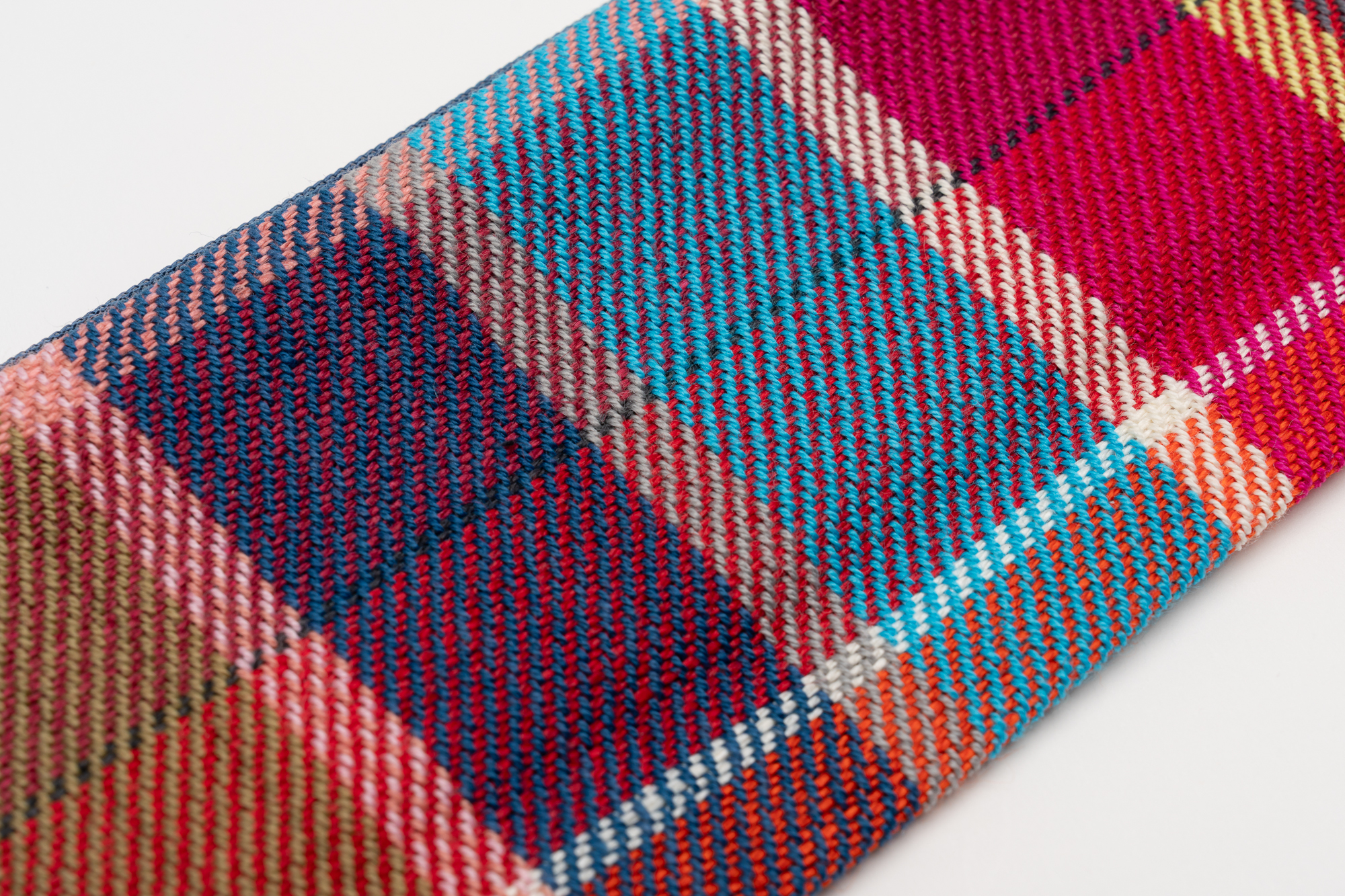 Brida-Etui-Karo-Rot-Low-Res-04