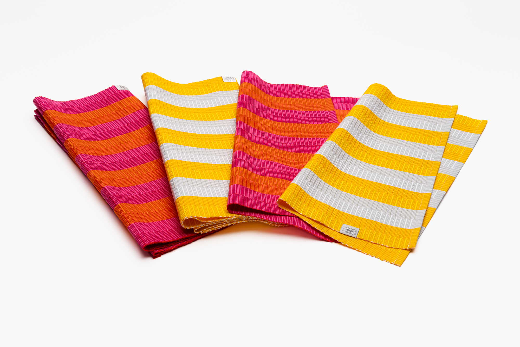 Festival-da-culurs-Pink-Orange-Gelb-Weiss-Low-Res02