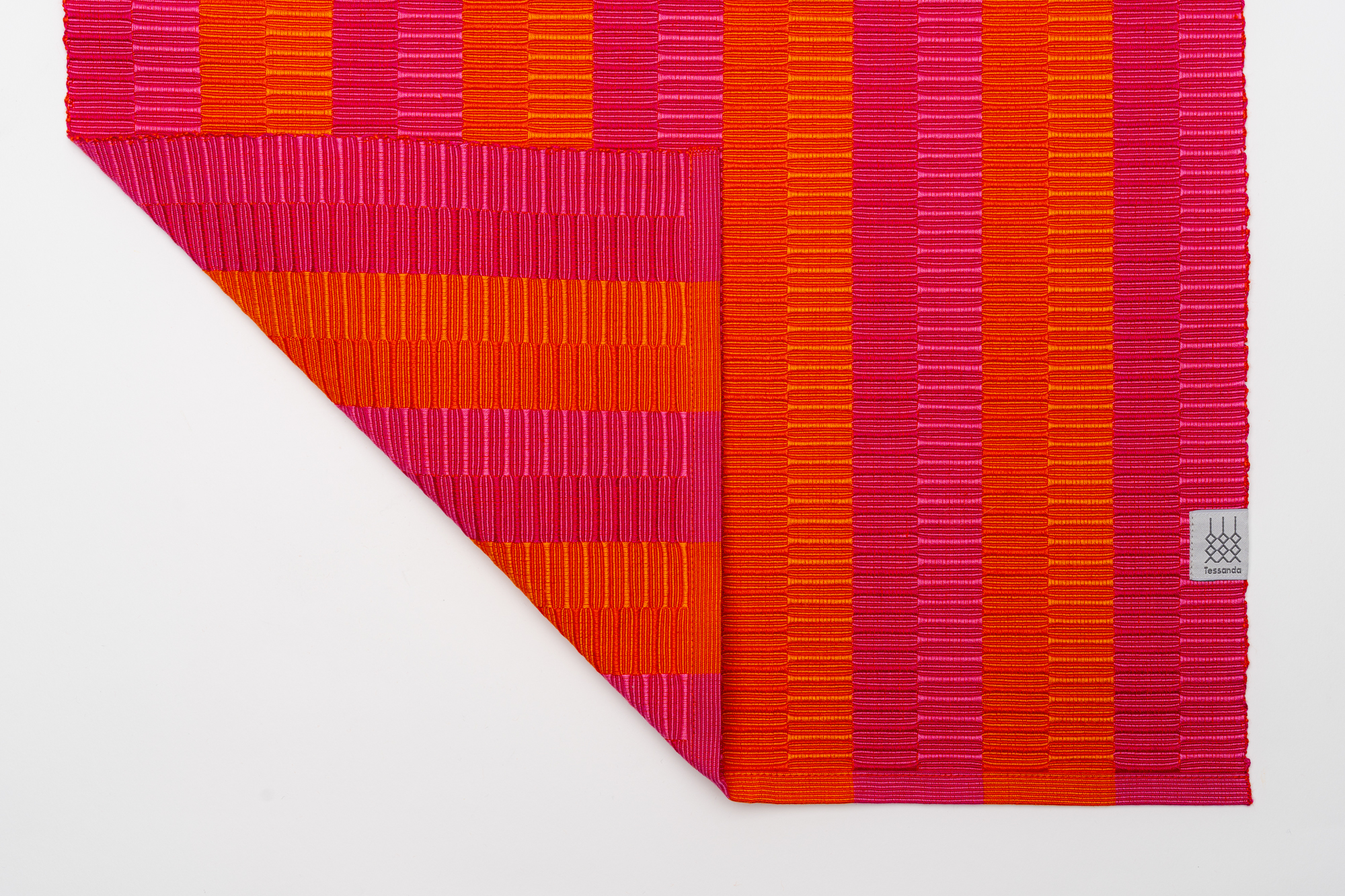 Festival-da-culurs-Tischset-Pink-Orange-Low-Res-05