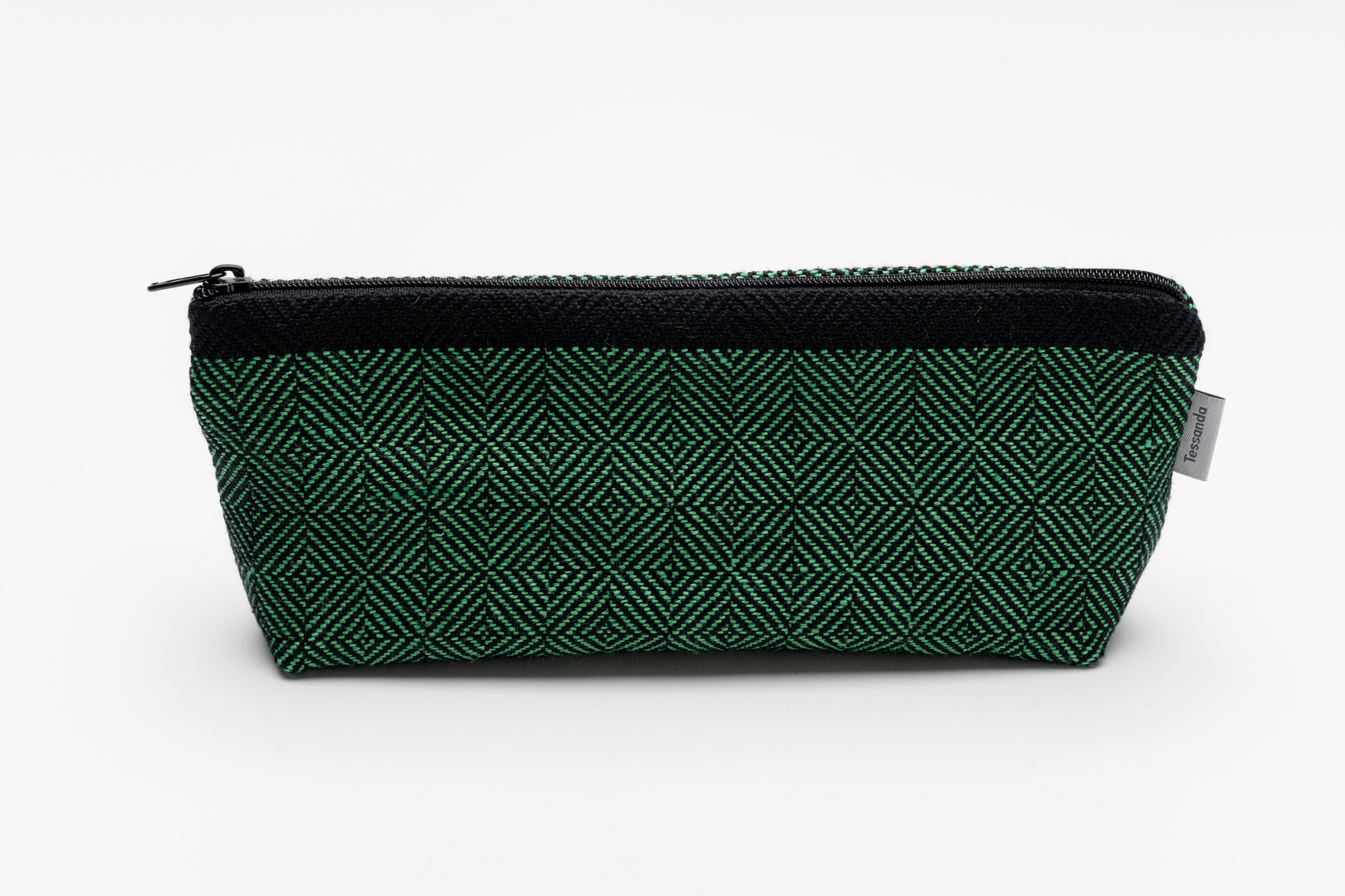 Flora-Etui-Tessanda-Low-Res_YB_6024