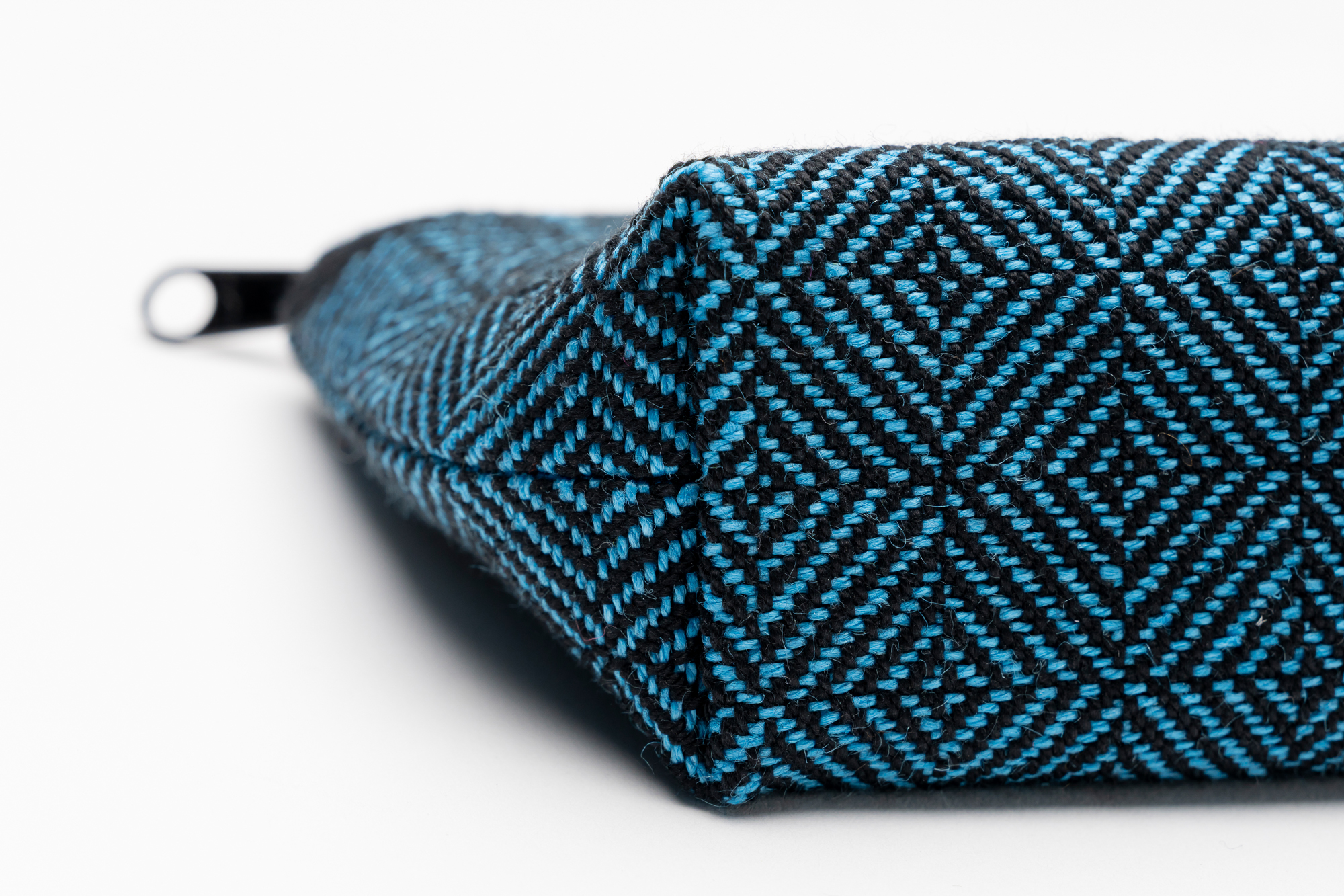 Flora-Etui-Tessanda-Low-Res_YB_6044