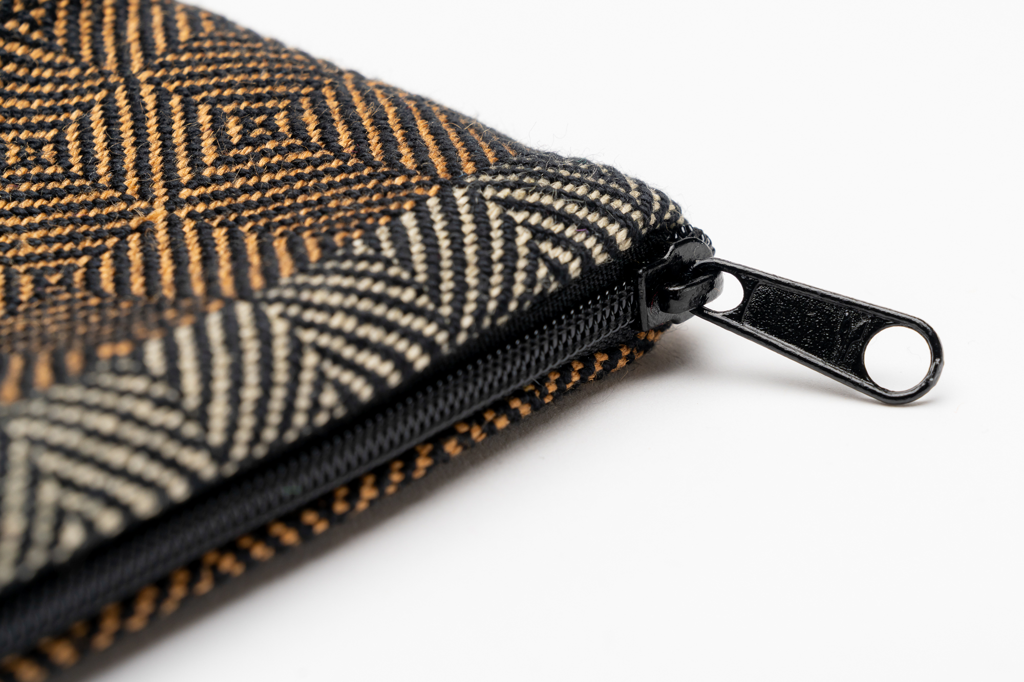 Flora-Etui-Tessanda-Low-Res_YB_6071