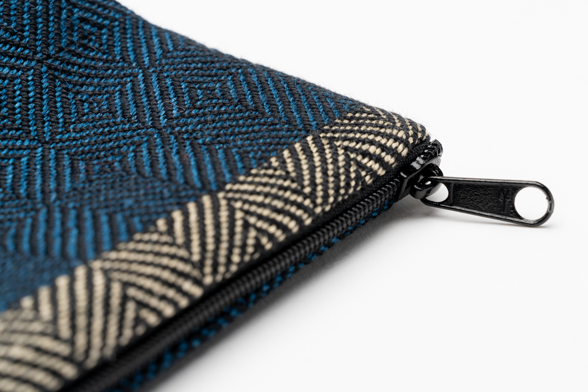 Flora-Etui-Tessanda-Low-Res_YB_6086