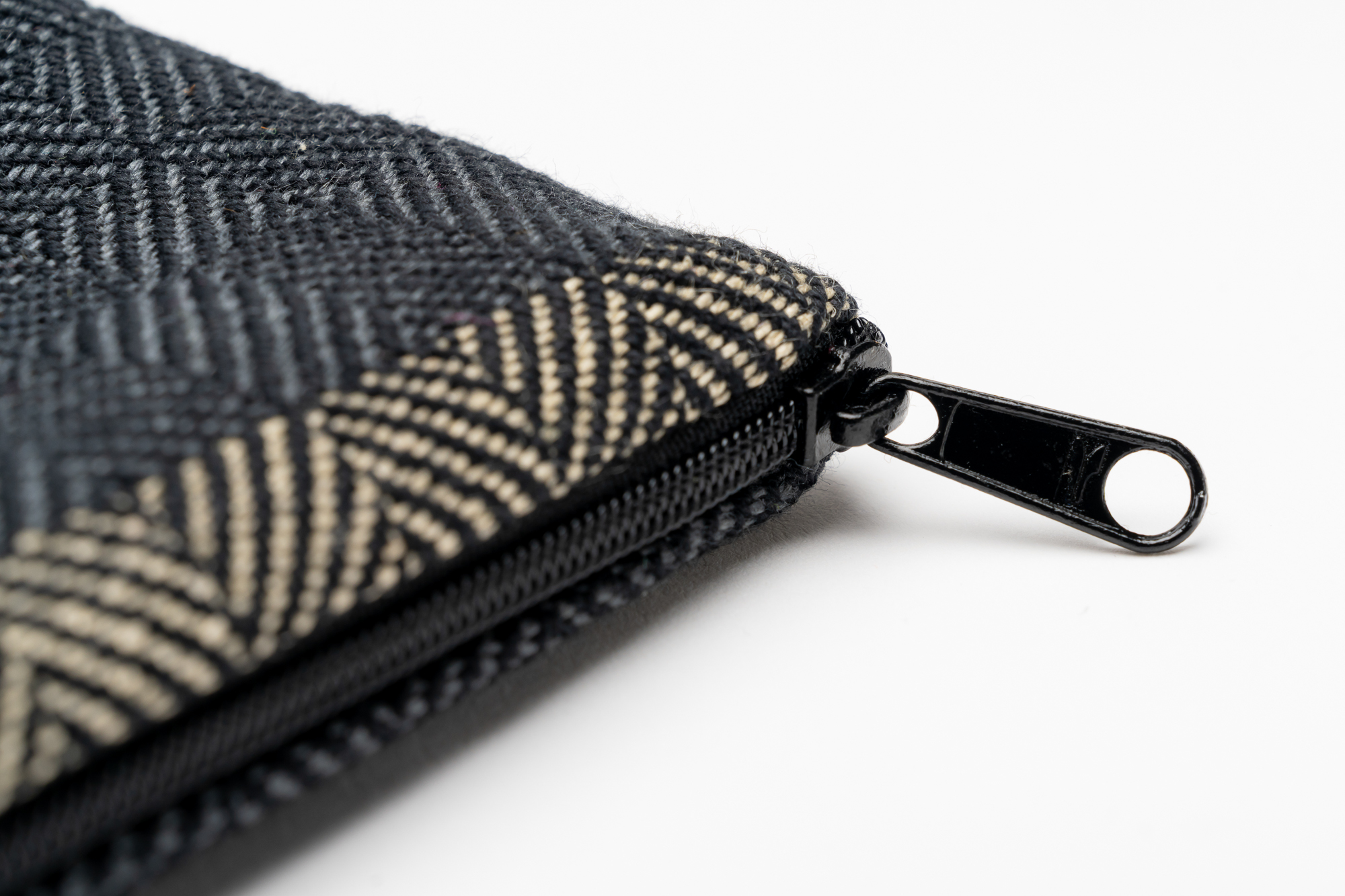 Flora-Etui-Tessanda-Low-Res_YB_6111