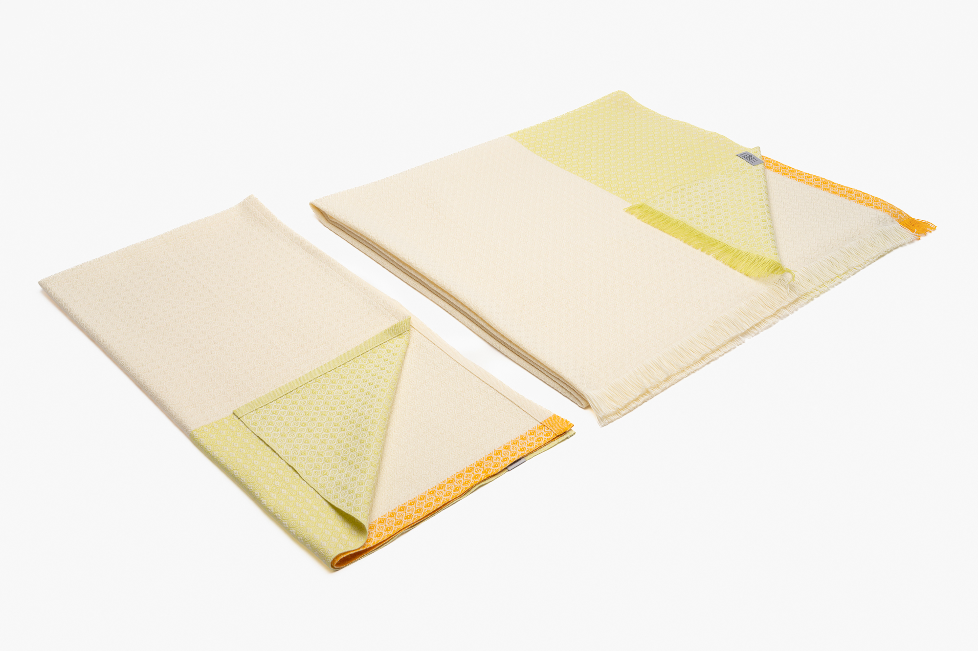 Pachific-Saunatuch-Klein-Gross-Crème-Low-Res