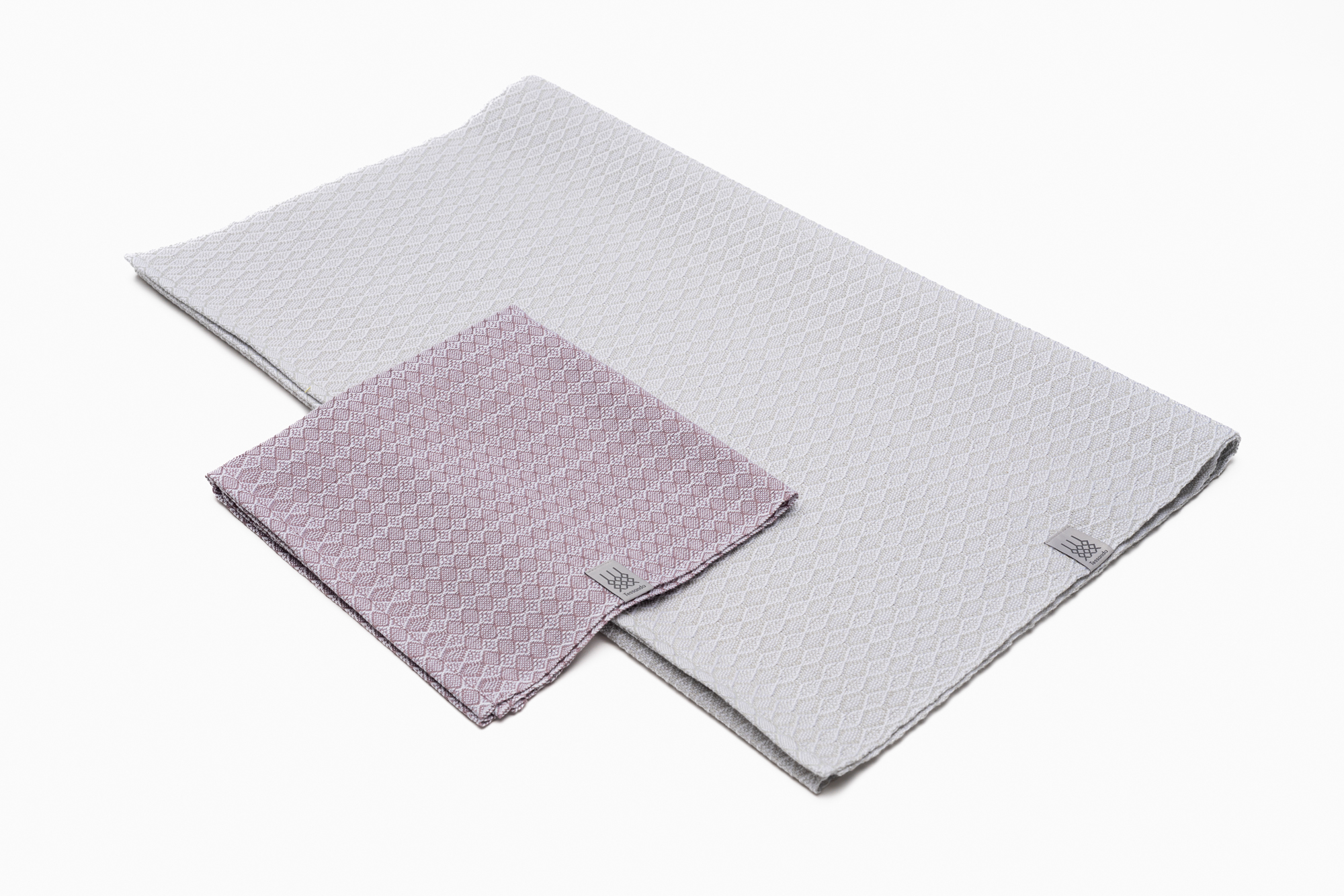 Trais-Giavueschs-Serviette-Rosenholz-Low-Res-04